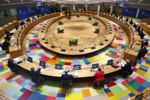 Summit UE cu happy-end. Țările membre vor primi sume uriașe pentru relansarea economică