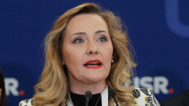 Elena Lasconi: Mircea Geoană este „dependent de grupurile de interese”