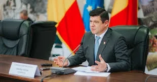 Șoseaua care străbate unul dintre cele mai importante bazine legumicole ale țării a fost extinsă