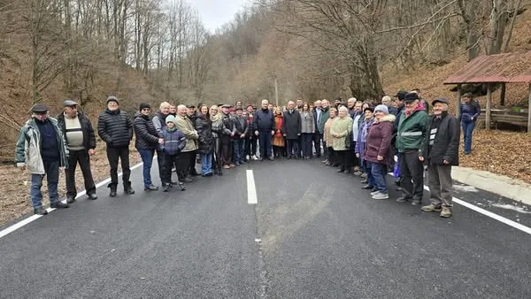 Țara Moților și Ținutul Orăștiei, legate de un drum județean modern, care scurtează timpii de deplasare dintre cele două comunități