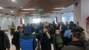 Asalt cetățenesc la ghișee pentru plata impozitelor în Buzău
