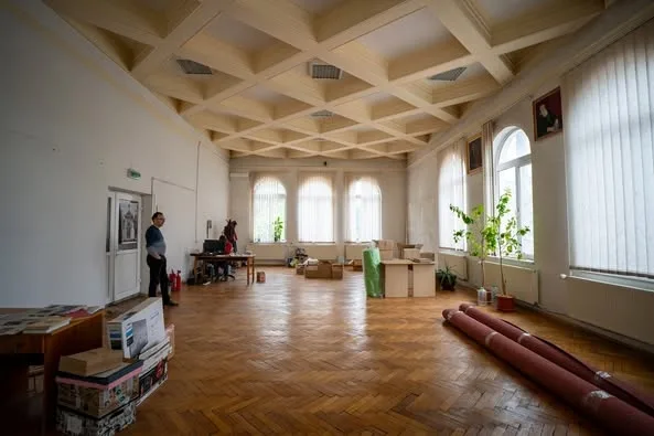 Începe reabilitarea corpului B al Bibliotecii Bucovinei „I.G. Sbiera” din Suceava