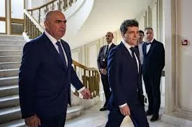 Sondaj Avangarde. Nicușor Dan și Ilie Bolojan sunt cei mai de încredere politicieni români