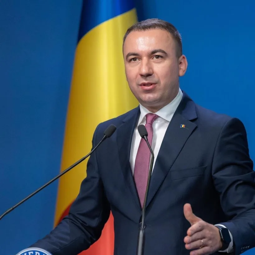 Bogdan Ivan: Guvernul are cinci scenarii pentru a menține prețul carburanților sub 10 lei/litru