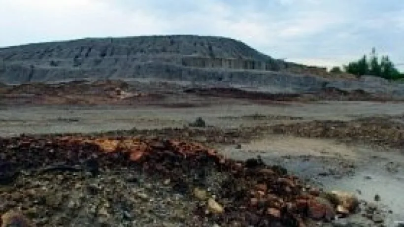 Acord româno-american: fabrică de metale rare la Feldioara, cu minereu din Groenlanda