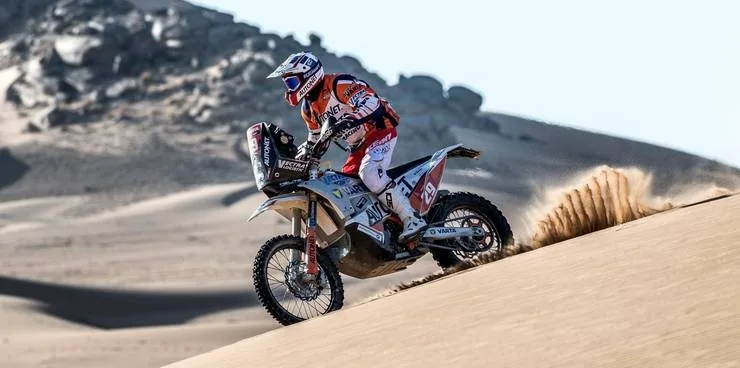 Românul Emanuel Gyenes, pe locul 26 la general în Raliul Dakar