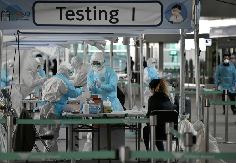 Teste Covid și carantină pentru cei care vin în România din 15 țări cu risc epidemiologic