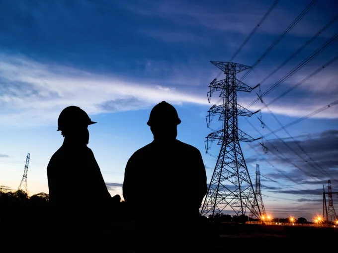 Scumpirea energiei pe piețele angro „nu se va regăsi în totalitate pe facturile populației”