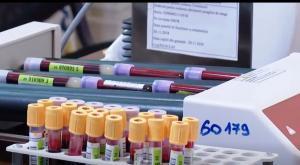 Președintele Nicușor Dan a donat s&acirc;nge &icirc;n Sala Unirii. Mesaj pentru rom&acirc;ni