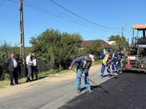Au început lucrările de reabilitare a drumului județean DJ 703 C