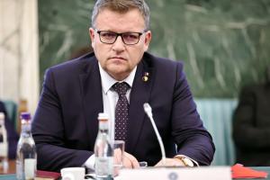 Incident la Vama Sculeni. Marius Budăi a fost informat de vameși că se află într-o mașină furată