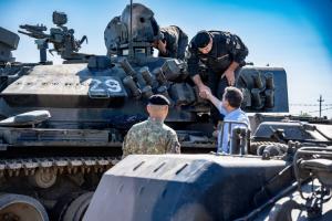 Ministrul Apărării a vizitat Poligonul de la Smârdan: România are o armată loială şi curajoasă