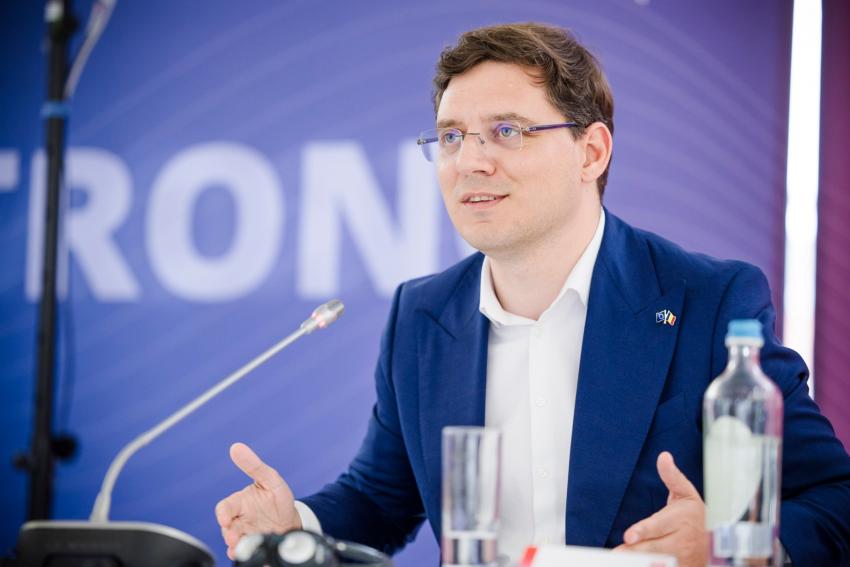 Europarlamentarul Victor Negrescu se alătură echipei lui Sorin Grindeanu pentru congresul PSD