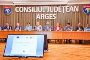 Condiții moderne de învățământ pentru elevii din Argeș, prioritatea CJ Argeș!