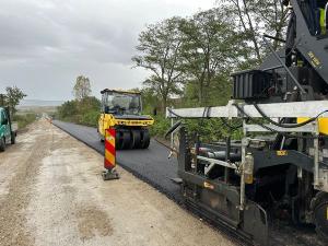 Lucrări intense pe Drumul Județean 109P din Sălaj