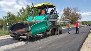 Lucrări de modernizare întârziate, a unui drum județean în Vâlcea