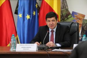 Costel Fotea: Peste 5.000 de scanări cu Tomograful în Coerență Optică (OCT), un aparat modern care permite investigații de mare precizie