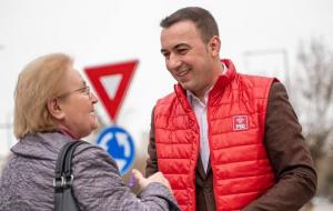 Bogdan Ivan Gruia a dăruit mărțișoare colegelor din organizația PSD Bistrița