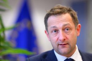 Comisarul european pentru agricultură, Christophe Hansen, în prima vizită oficială în România