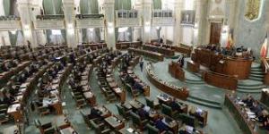 Senatul aprobă măsuri pentru acces egal la educație universitară pentru tinerii cu dizabilități