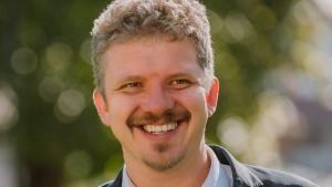 Primarul din Târgu Mureș este acuzat că a luat opere de artă drept mită. El a fost reținut de DNA