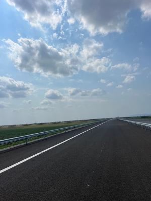 UMB a început trasarea marcajelor rutiere pe lotul.2 al autostrăzii Buzău -Focșani!