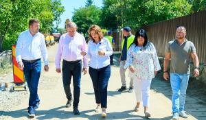 Vizită de lucru pe șantierul din comuna Poduri, la rețeaua de apă și canalizare