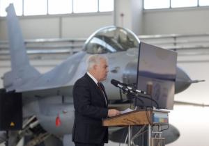 Miniștrii Apărării din România și Olanda au discutat despre cooperarea militară de la Centrul F-16 de la Fetești