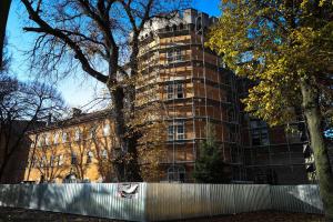 Surprize arheologice la Castelul Huniade