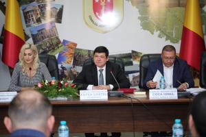 Președintele ales al Consiliului Județean, Costel Fotea, a depus jurământul: Vom continua proiectele ambițioase de care Galațiul are nevoie