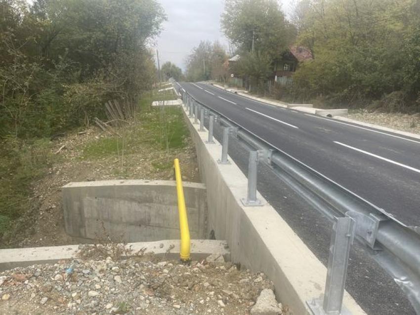 Lucrări de consolidare și reabilitare, finalizate pe DJ 672 - comuna Godinești