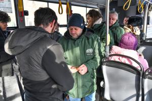 Nu urcați &icirc;n mijloacele de transport &icirc;n comun fără să plătiți călătoria!