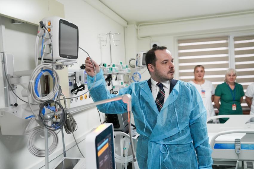 Ministerul Sănătății pregătește noi reguli: posturile vacante vor putea fi ocupate direct de medicii români din UE