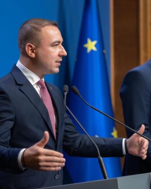 Consultare publică despre noille reguli privind examenele de absolvire și admiterea în învățământul superior