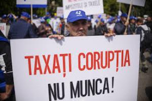 Protest spontan al angajaților Guvernului României