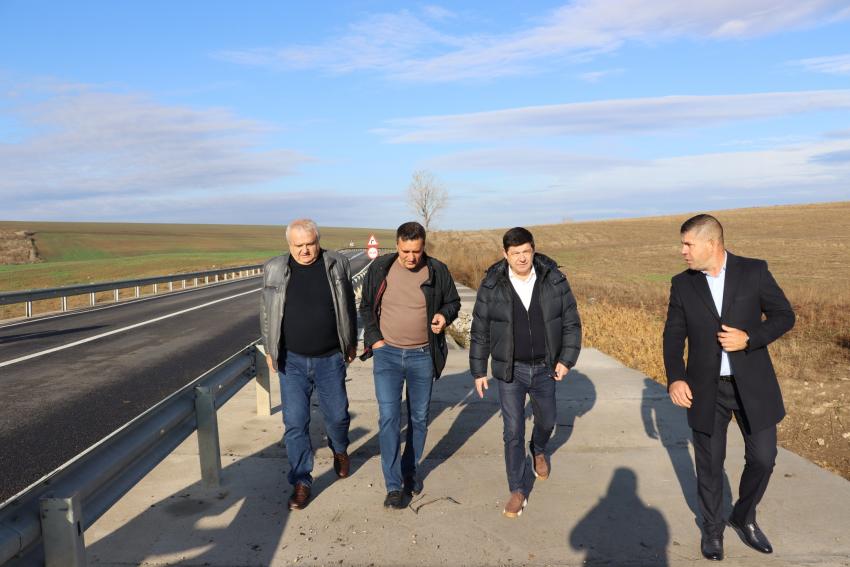 Investiție de 3 milioane lei pentru consolidarea DJ 251 între Pechea și Costache Negri. Drumul a fost distrus de inundații