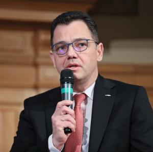 Țintă ambițioasă pentru România în ceea ce privește exporturile