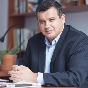 Tomac: UE va acorda României peste 1,5 miliarde de euro pentru combaterea abandonului școlar