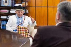 Ciolacu s-a întâlnit cu un țăran din Vrancea: mi-a zis că nimeni nu mănâncă cu două linguri