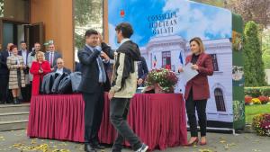Fotea: „Susținem performanța în educație” –elevii de top ai Galațiului, premiați de Consiliul Județean